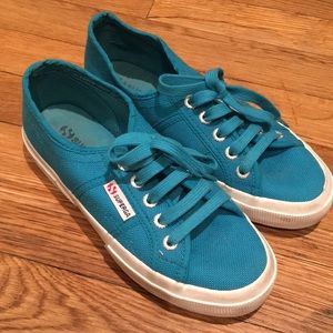 Turquoise Superga Sneakers! Lightly worn, size 36